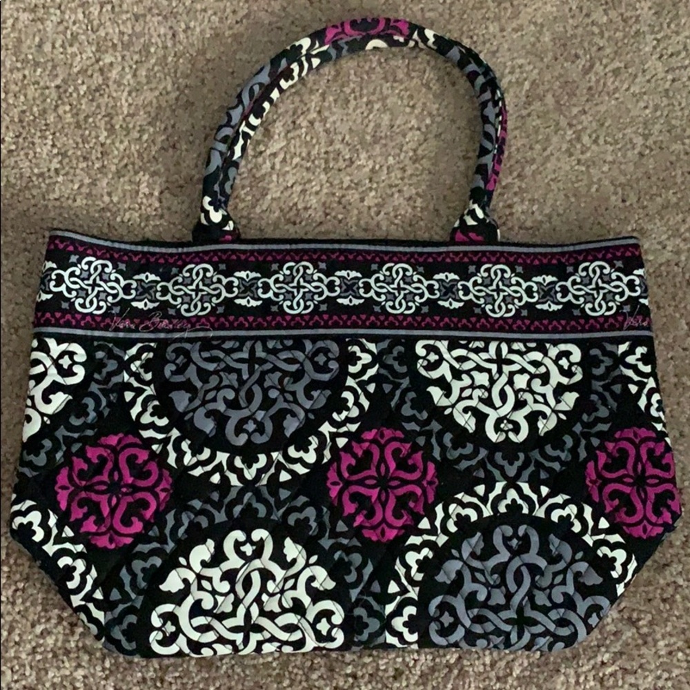 EUC Vera Bradley Small Tote in Canterberry Magenta